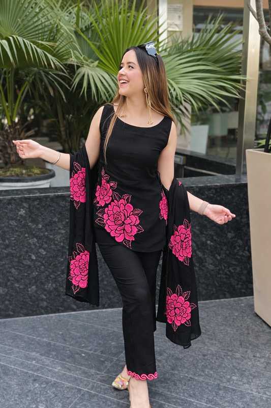 Gul - Black Suit Set
