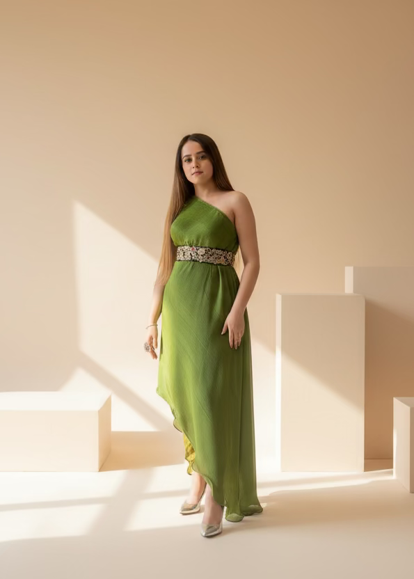 Asymmetrical Pleated Set