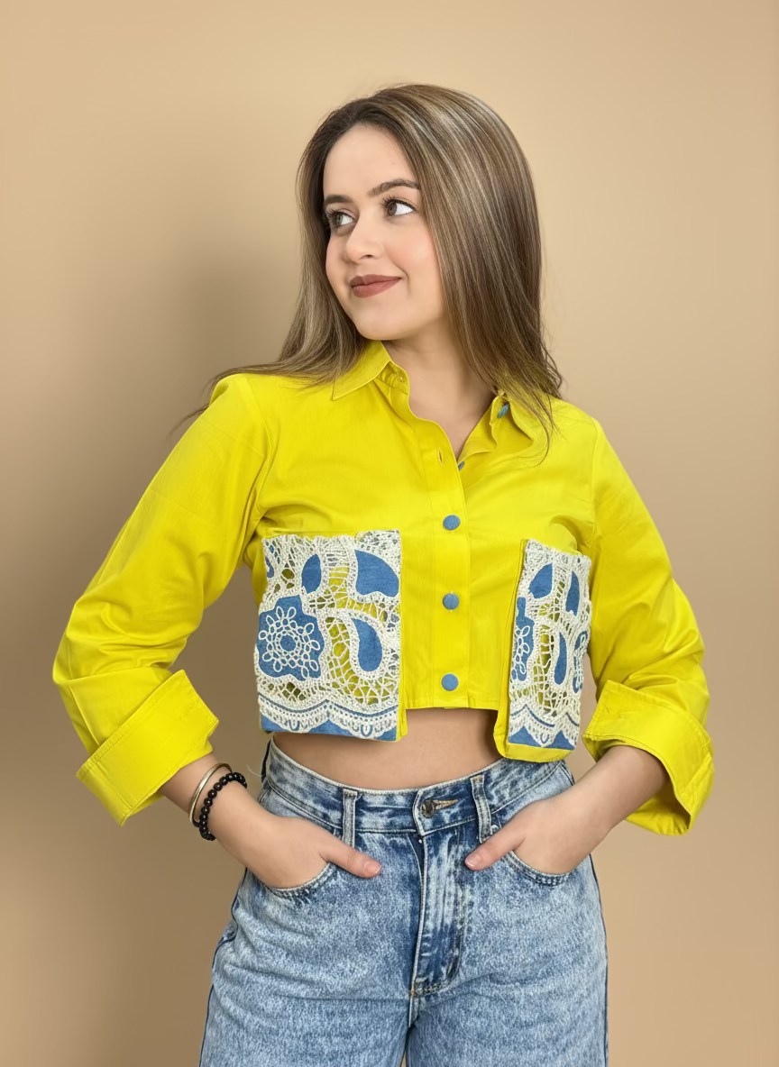 Lace pocket crop shirt